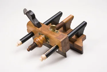 Rabot à trois bras, vers 1834-39